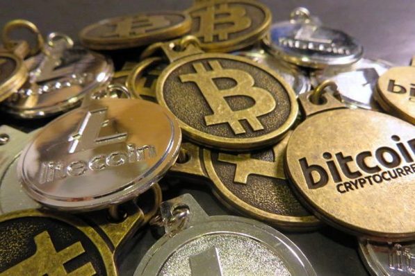 Европарламент: криптовалюты — не конкуренты суверенным валютам