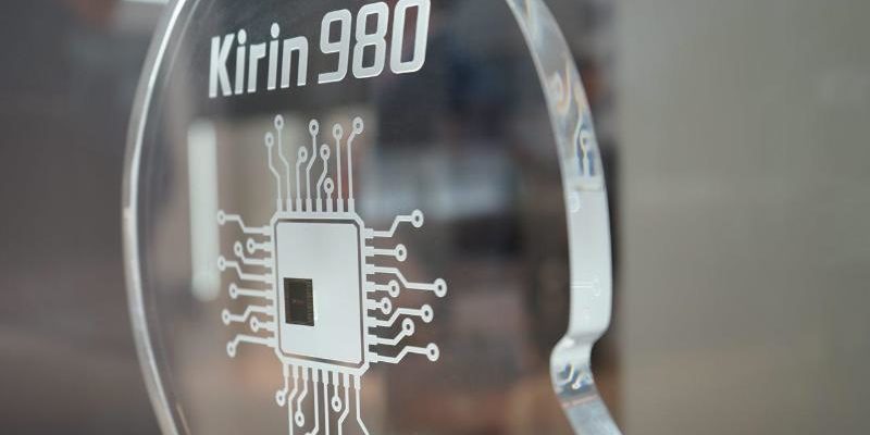Huawei Kirin 980 — самый передовой и мощный процессор для смартфонов. Он порвал Snapdragon 845