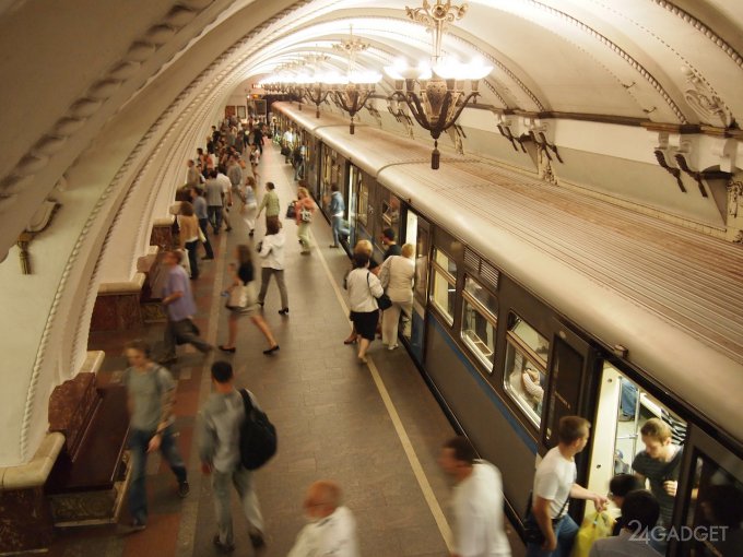 В России введут покупку билета в транспорт по распознаванию лица (3 фото)