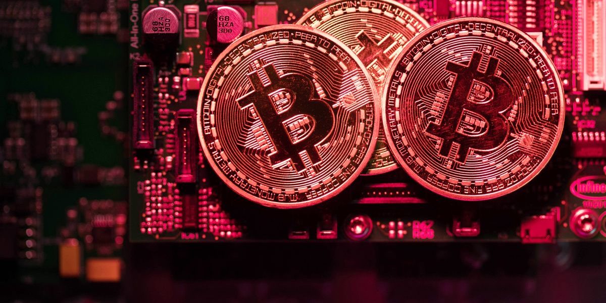 Почему майнинговая промышленность отстаёт от криптоиндустрии?