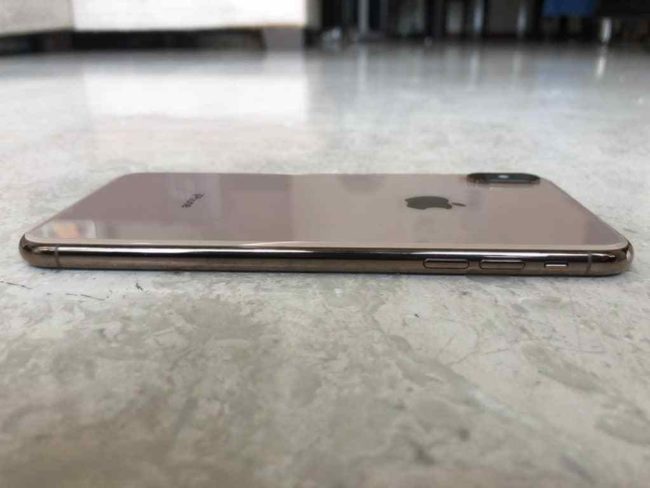 Дроп-тест: в iPhone Xs (Max) действительно самое прочное стекло?