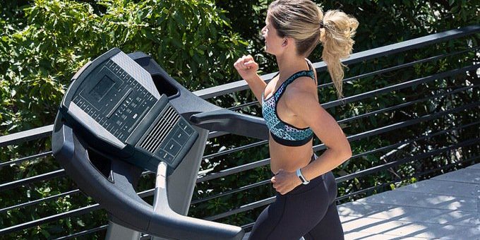 Garmin Vivosmart 4 подскажет, когда лучше тренироваться и отдыхать (4 фото + видео)