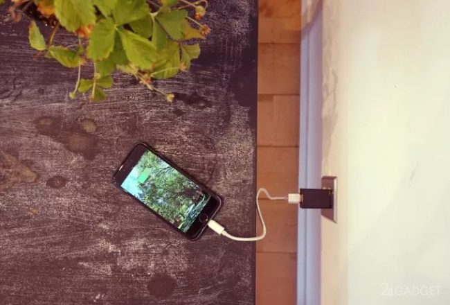 Камеру наблюдения замаскировали под зарядное устройство (4 фото + видео)