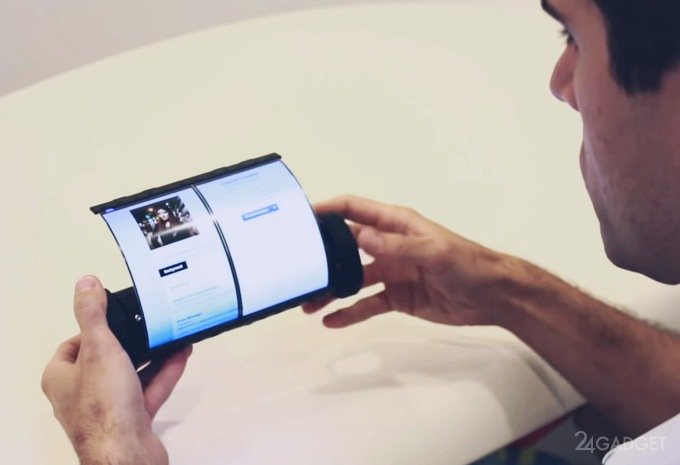 Канадцы представили планшет-свиток с функцией телефона (2 фото + видео)