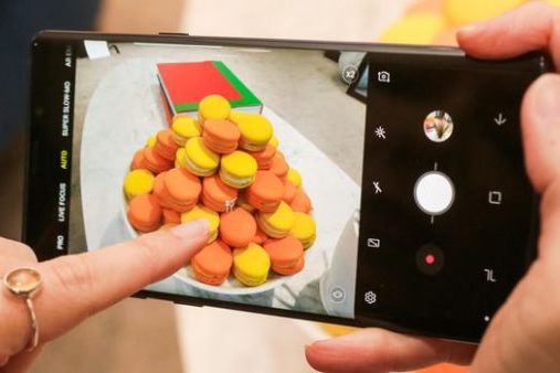 Samsung выпустит смартфон с четырьмя камерами до конца года