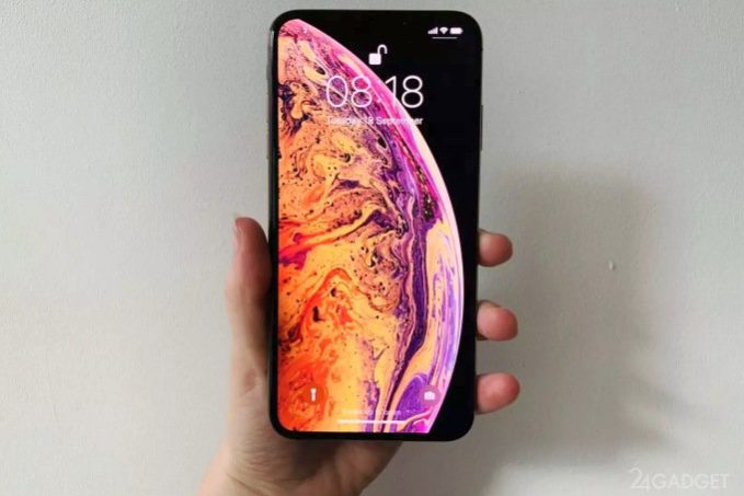 Себестоимость Apple iPhone XS Max гораздо меньше его цены (3 фото)