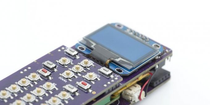 смартфон на базе одноплатного ПК Raspberry Pi (4 фото)