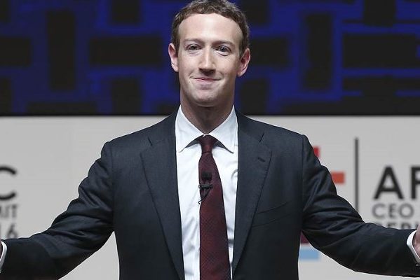 В воскресенье Марка Цукерберга будут взламывать