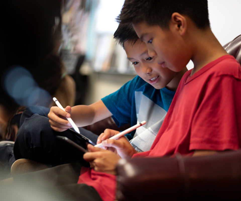 Новинки от Apple: руководства Everyone Can Create