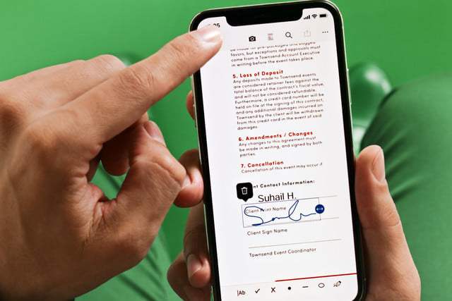sign-on-smartphone-high-res-640×640