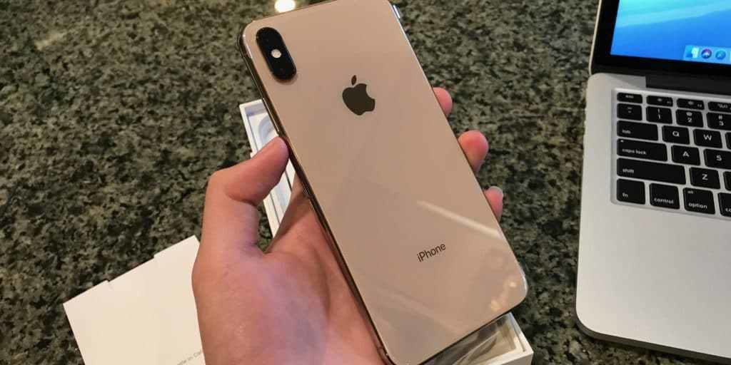Аккумулятор iPhone XS значительно лучше аккумулятора iPhone X