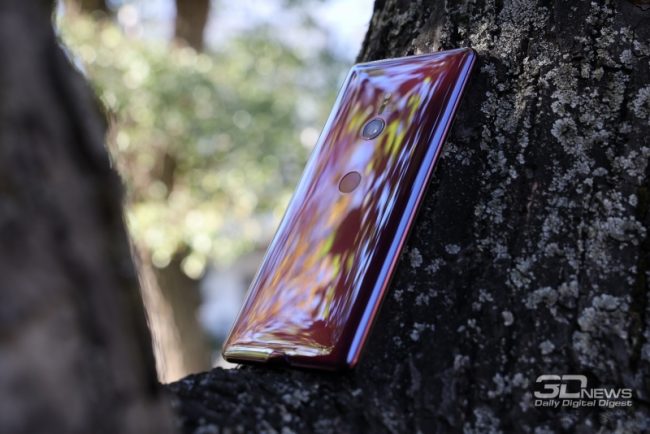 Обзор смартфона Sony Xperia XZ3: красота по-японски / Смартфоны