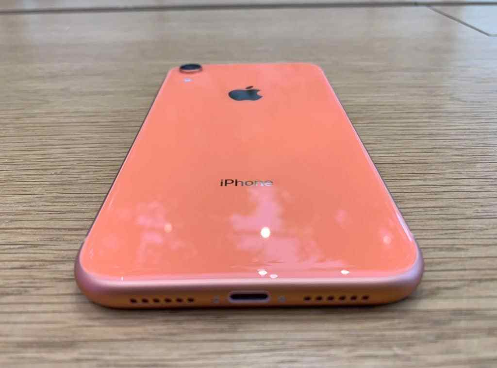 Результаты дроп-теста iPhone XR | IT-HERE.RU