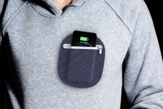 Съёмный «электрокарман» заряжает гаджеты от энергии Солнца (3 фото)