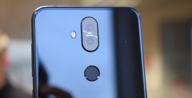 ASUS ZenFone 6 получит очень странный вырез в дисплее