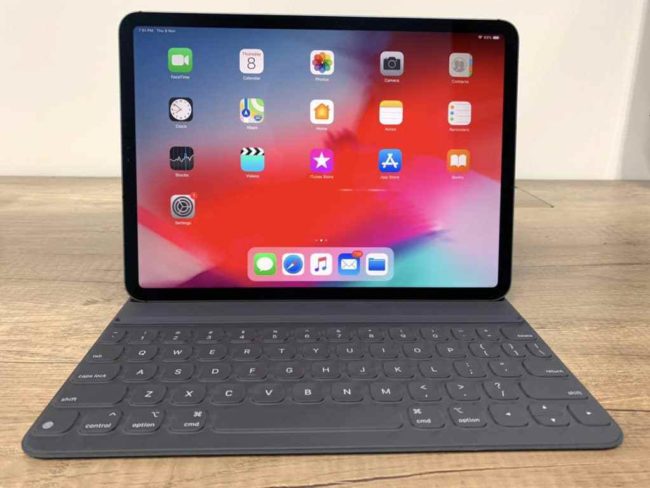 Распаковка 11-дюймового iPad Pro 2018, Apple Pencil и Smart Folio Keyboard