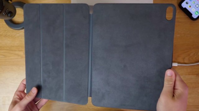 Apple-Smart-Folio-cover-for-2018-iPad-Pro-002