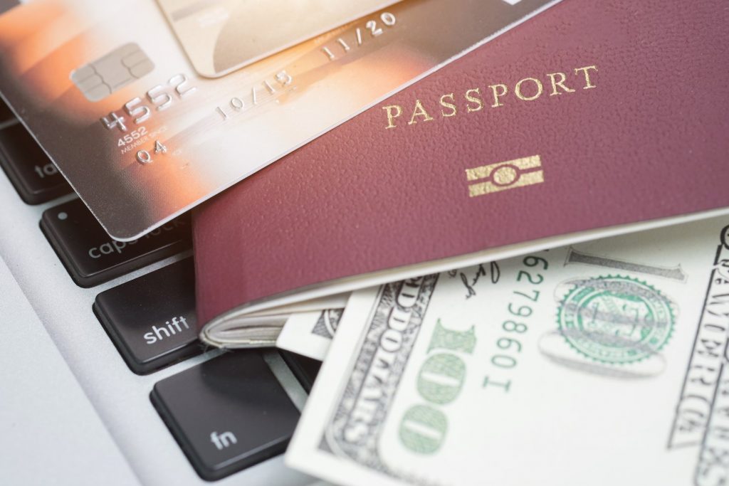 Болгарские чиновники продавали паспорта за BTC