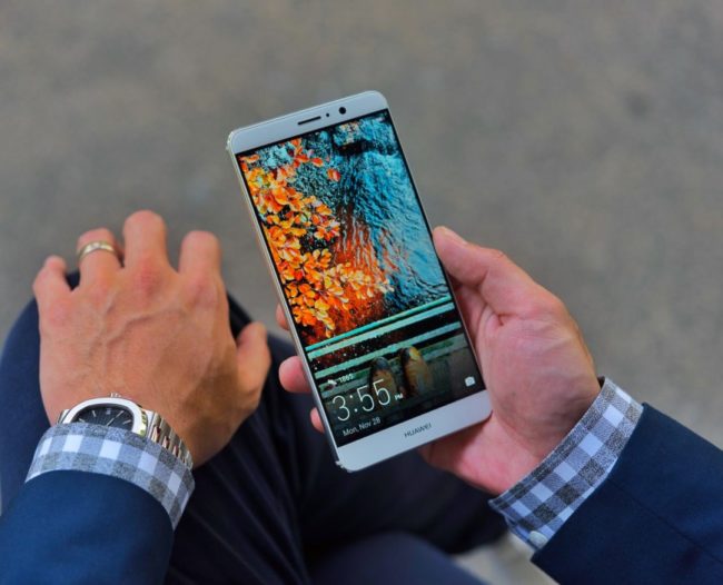 Huawei выпустила свой самый дешёвый смартфон с большим аккумулятором