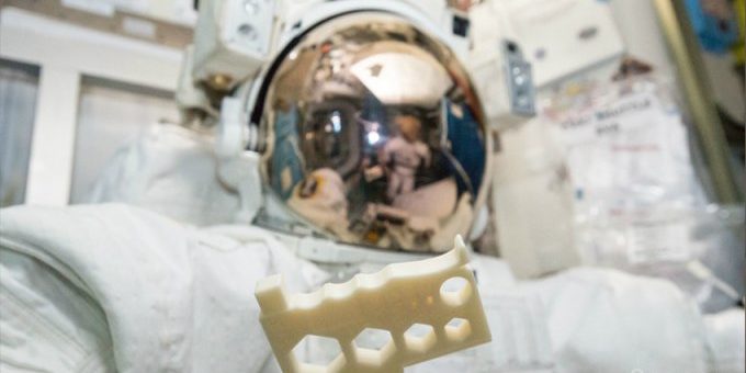 МКС испытает перспективный 3D-принтер, работающий на отходах (6 фото)