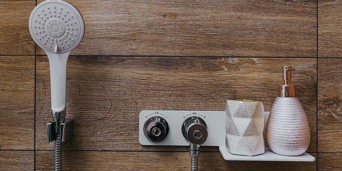 Счетчик энергопотребления в душе мотивирует к экономии (3 фото)