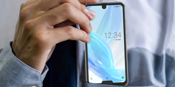 Sharp анонсировал эпатажный флагман Aquos R2 Compact (9 фото + видео)