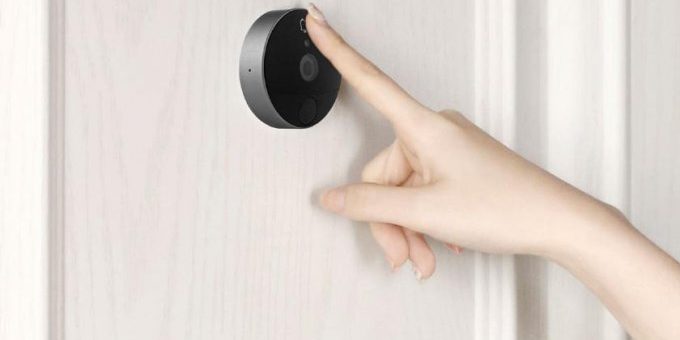 Умный глазок от Xiaomi увидит всех, кто приближается к двери (7 фото)