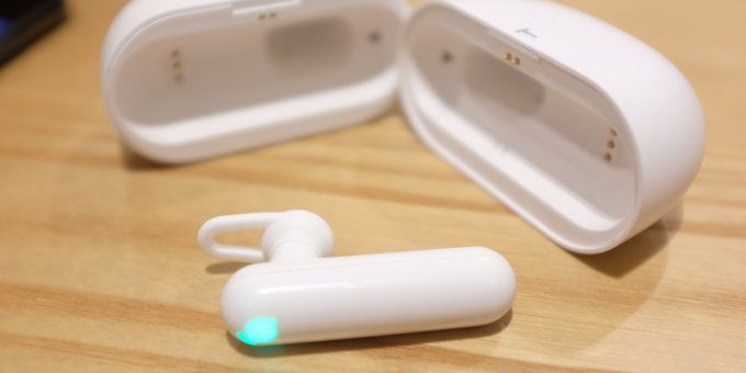 WT-2 — гарнитура, переводящая иностранную речь в реальном времени (4 фото)