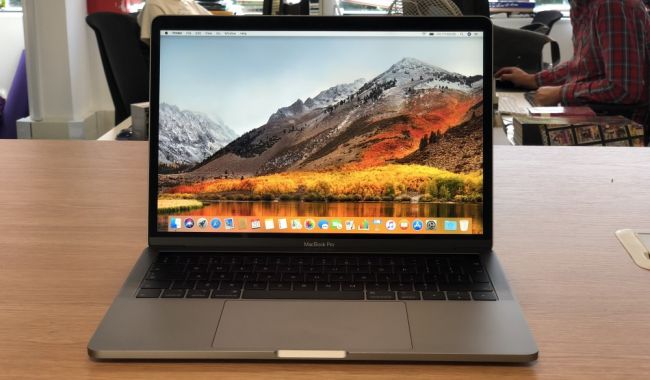 Лучший ноутбук - MacBook Pro 13 witch Touch Bar (Mid 2018)