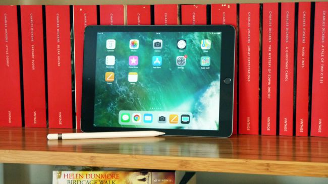 Лучший iPad - iPad 9.7 (2018)