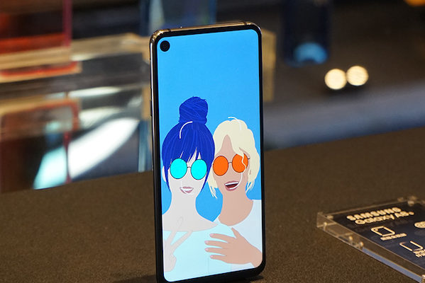 «Дырявые» Android-смартфоны перевернут игру. Это достойный ответ Apple