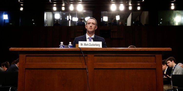 Facebook предоставляла партнёрам доступ к личной переписке пользователей