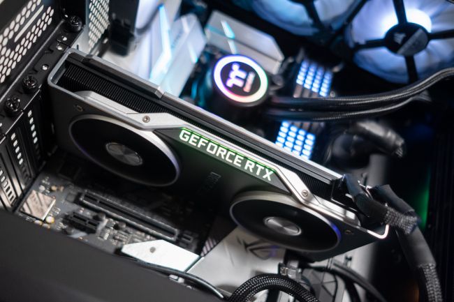 Лучшая видеокарта - Nvidia GeForce RTX 2080