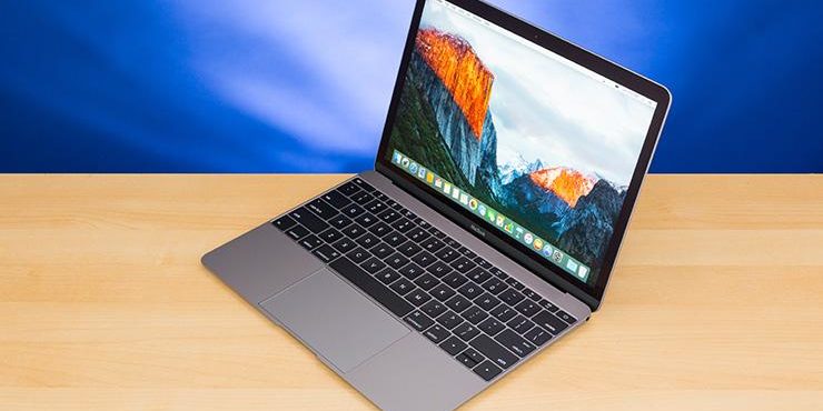 Продажи MacBook в России выросли вдвое