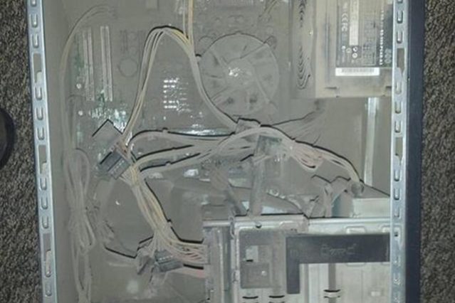 ТОП 10 самых пыльных компьютеров в мире. А ваш компьютер достоин «пыльного топа»?