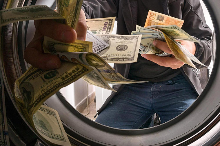 В Ирландии юноша к 25 годам успел стать лидером ОПГ и отмыть 1 млн фунтов в биткоинах