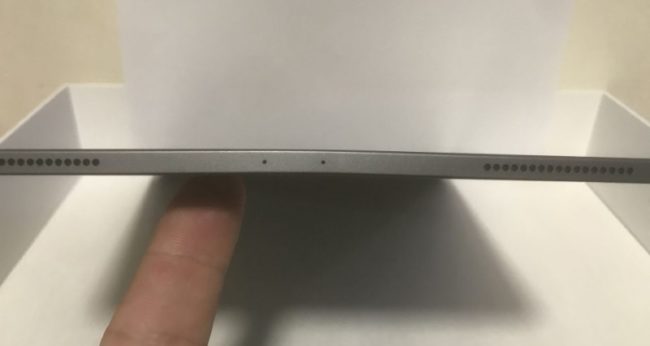 Вице-президент Apple рассказал, почему гнутые планшеты это нормально