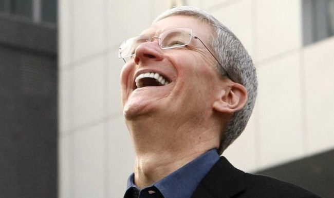 Жадность или инновации: на сколько подорожали iPhone, iPad, MacBook Air и Apple Watch всего за 1 год