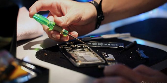 Apple переманила топ-менеджера Samsung для разработки аккумуляторов (3 фото)