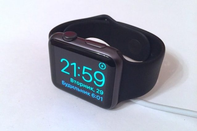 Как посмотреть время на Apple Watch, находящихся в Ночном режиме, не касаясь часов