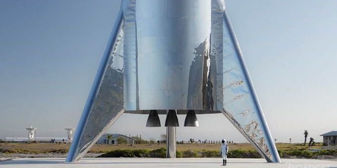 Сильный ветер разрушил «Звездолёт» Илона Маска (4 фото + 2 видео)