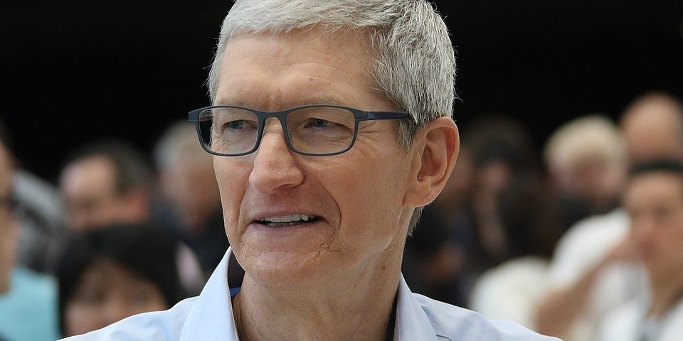 Тим Кук призвал усилить безопасность личных данных пользователей, совершающих покупки в онлайн-магазинах