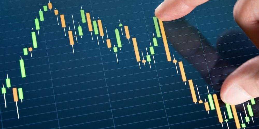 Биткоин поднялся выше $3,700. Зелёный криптовалютный рынок