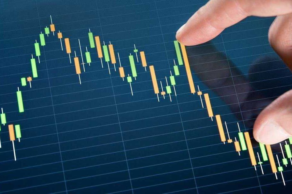 Биткоин поднялся выше $3,700. Зелёный криптовалютный рынок