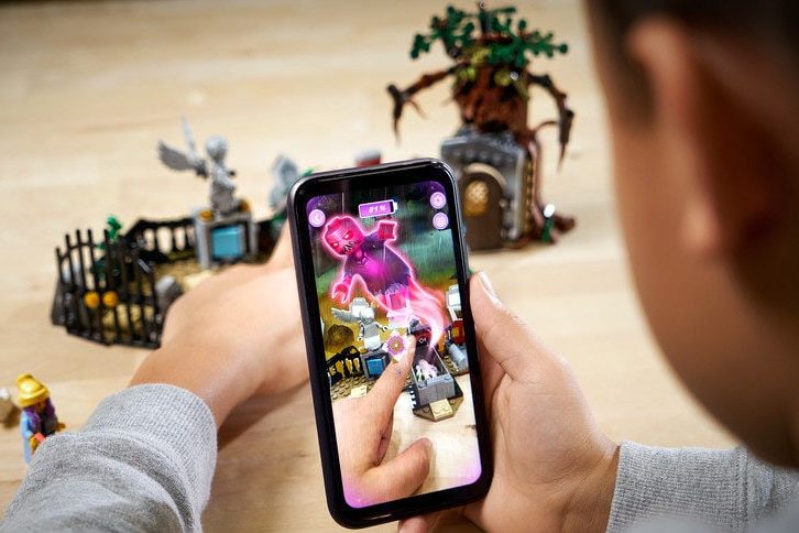 Лего добавляет призраков дополненной реальности в новые игровые наборы