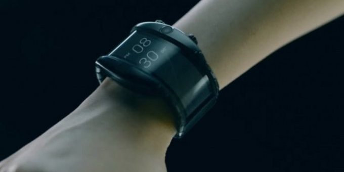 Новый смартфон-часы от Nubia имеет собственную операционную систему (4 фото)