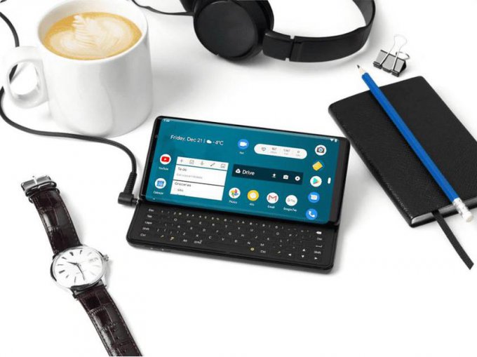 F(x)tec Pro 1: Android-слайдер с необычной QWERTY-клавиатурой (6 фото) F(x)tec Pro 1: Android-слайдер с необычной QWERTY-клавиатурой (6 фото)
