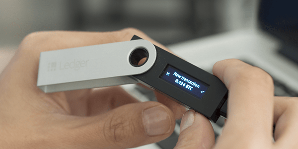 Поставки криптовалютного кошелька Ledger Nano X задерживаются по меньшей мере на месяц