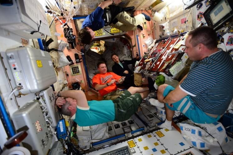 NASA провело перепись микробов обитающих на МКС