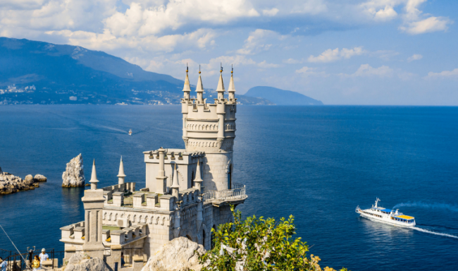 Для привлечения инвестиций в Крым создана блокчейн-платформа «Таврида»